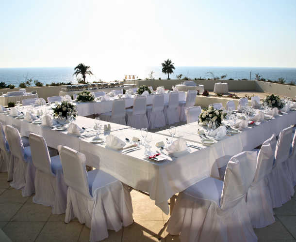 Book your wedding day in Laura Beach & Splash Resort